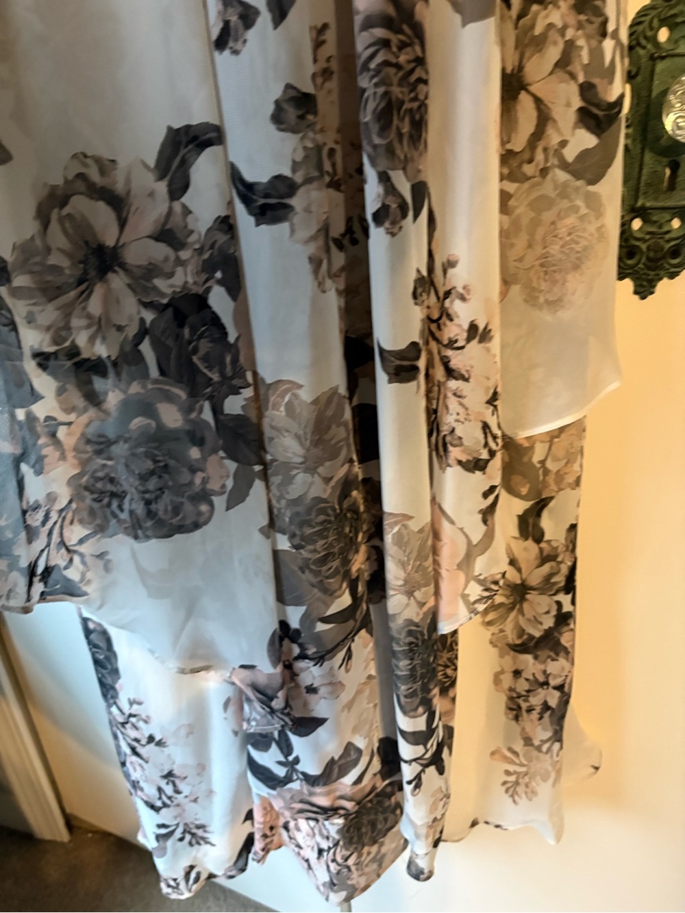 NWT Floral Chiffon Maxi Dress in Soft Gray & Blush - Picture 8 of 8